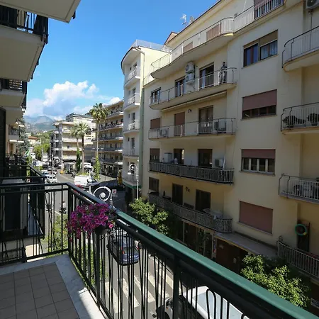 Ricomincio Da Tre Сорренто